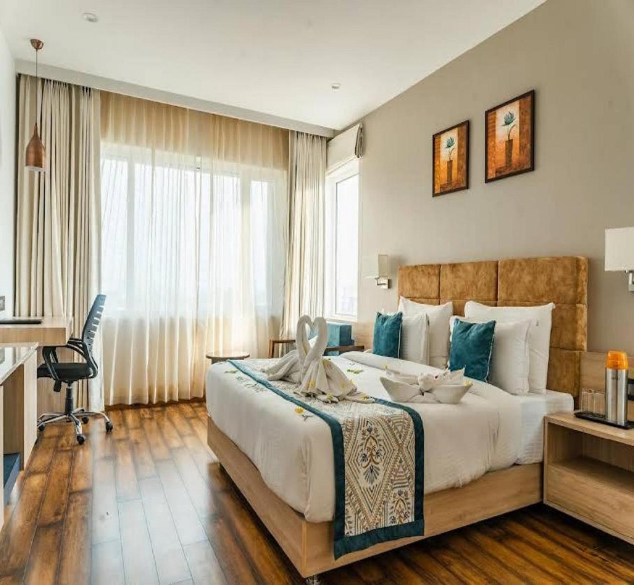 Hotel Teo International Near Delhi Airport By-Tu Casa Нью-Дели Экстерьер фото